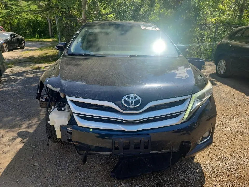 2015 TOYOTA VENZA LE  