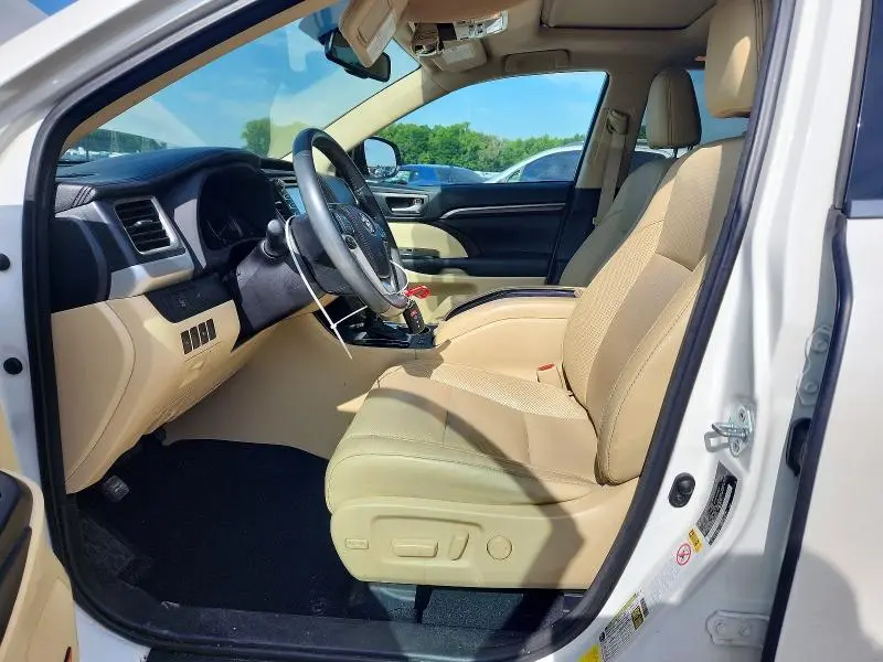 2016 TOYOTA HIGHLANDER LIMITED  