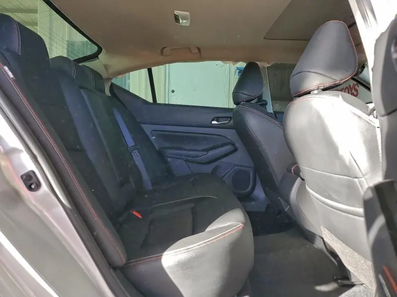 2024 NISSAN ALTIMA SR  