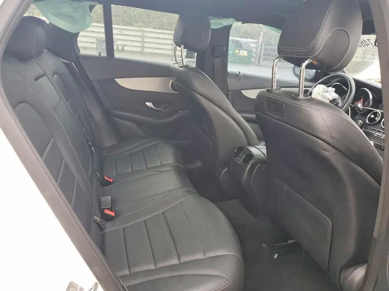 2019 MERCEDES-BENZ GLC 300  