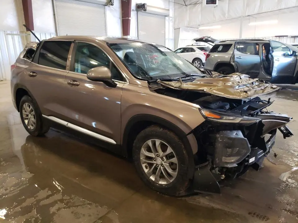 2020 HYUNDAI SANTA FE SE  