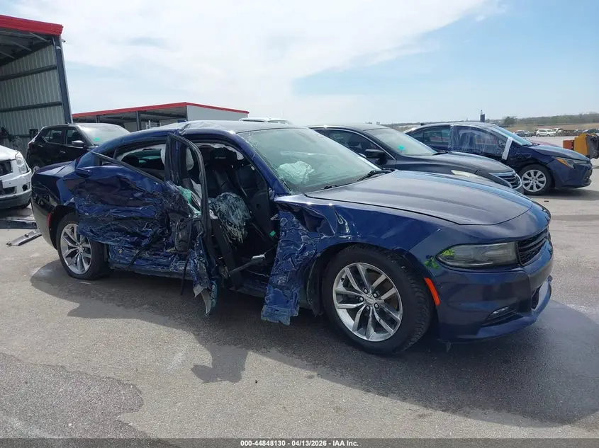 2016 DODGE CHARGER SXT