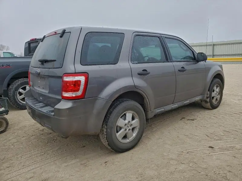 2011 FORD ESCAPE XLS  