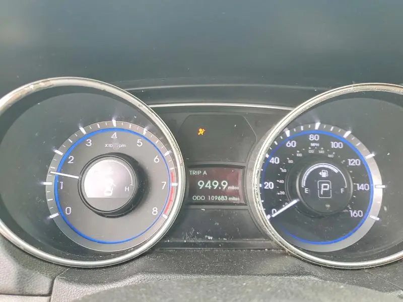 2012 HYUNDAI SONATA GLS  