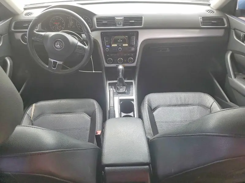 2012 VOLKSWAGEN PASSAT SE  