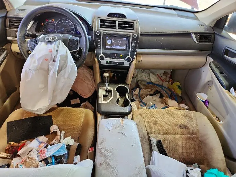 2014 TOYOTA CAMRY LE  