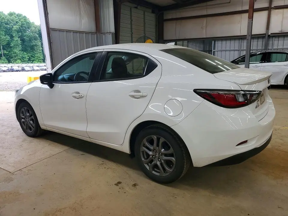 2019 TOYOTA YARIS LE  