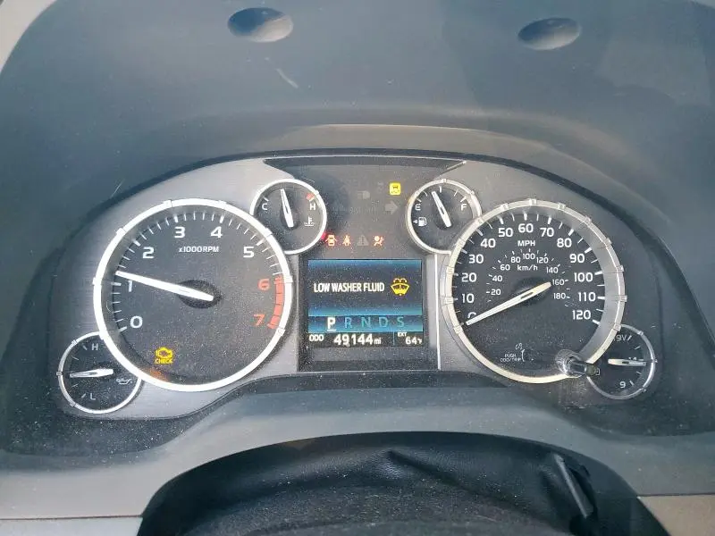 2017 TOYOTA TUNDRA CREWMAX SR5  