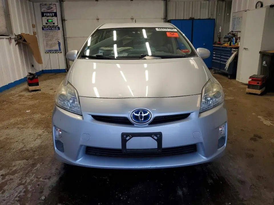 2011 TOYOTA PRIUS TWO  
