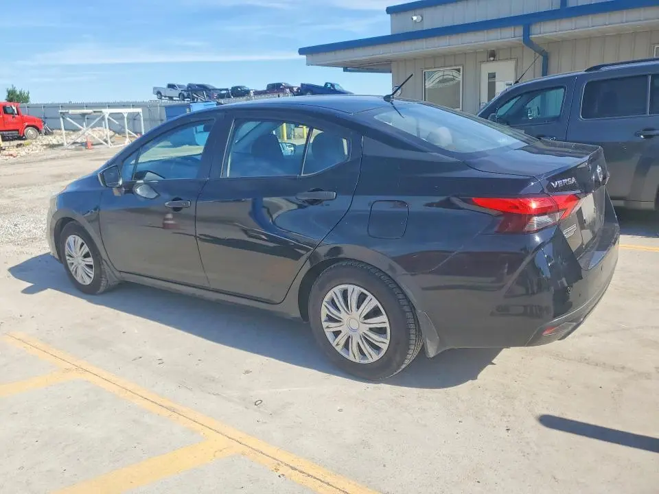 2021 NISSAN VERSA S  