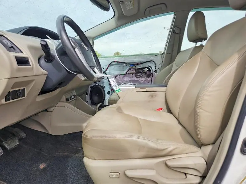 2012 TOYOTA PRIUS V FIVE  