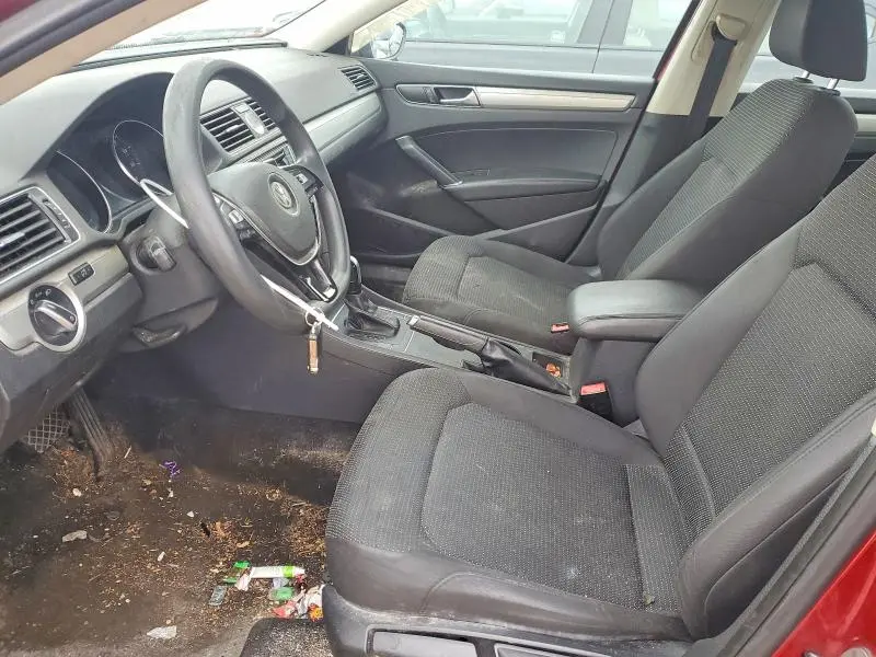 2016 VOLKSWAGEN PASSAT   