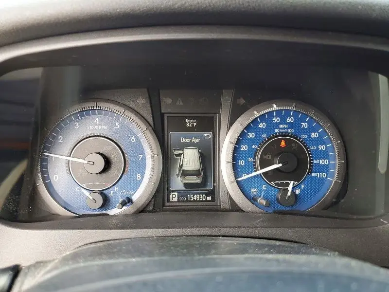 2019 TOYOTA SIENNA LE  