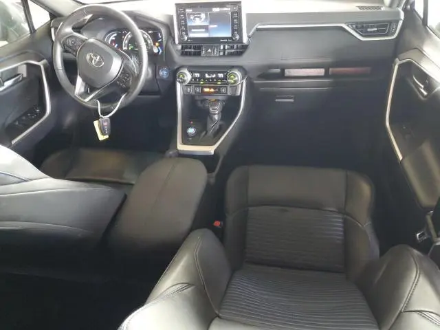 2019 TOYOTA RAV4 XSE