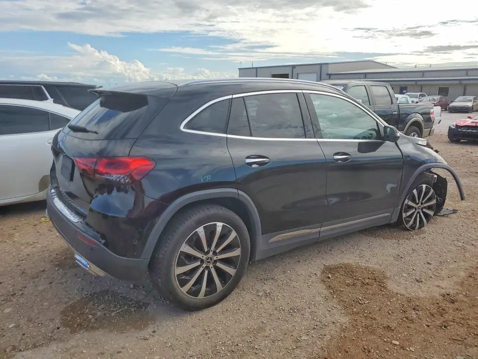 2021 MERCEDES-BENZ GLA 250  