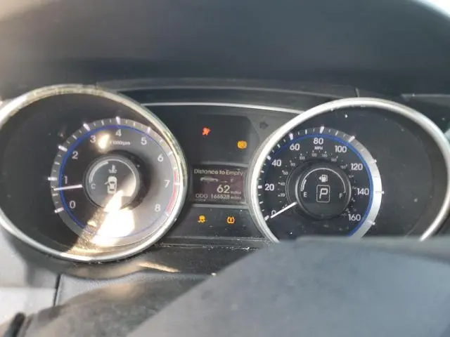 2011 HYUNDAI SONATA SE  