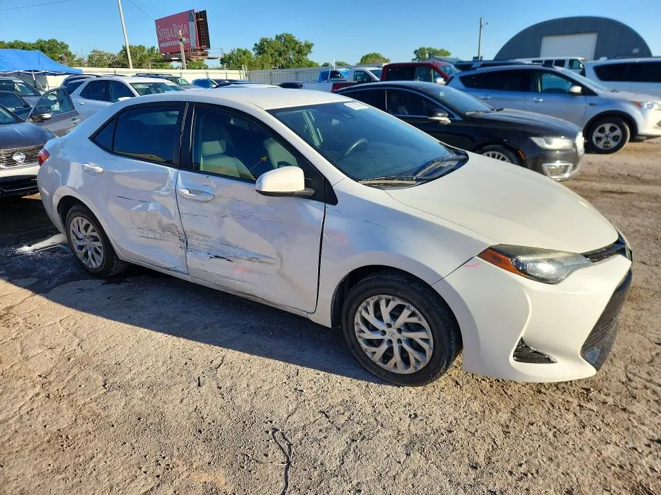 2018 TOYOTA COROLLA LE  