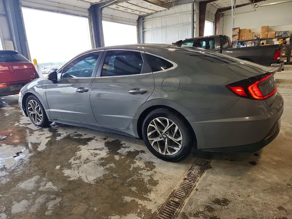 2022 HYUNDAI SONATA SEL  