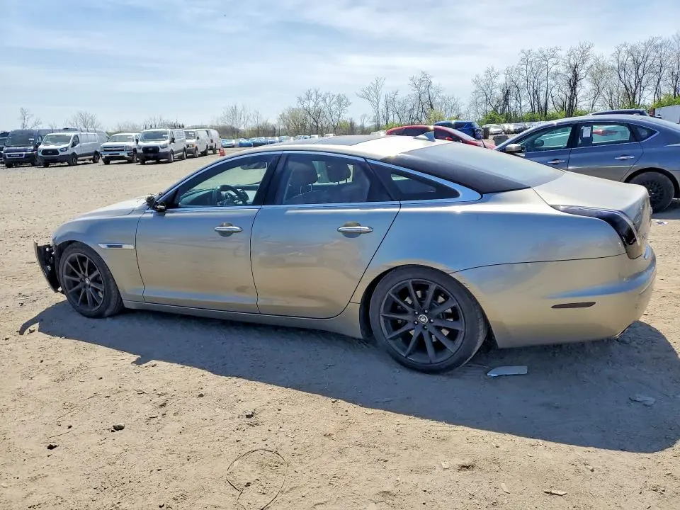 2013 JAGUAR XJ   