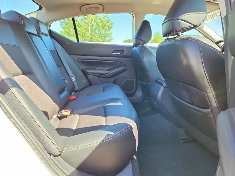 2019 NISSAN ALTIMA SR  