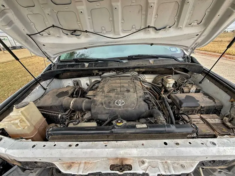 2012 TOYOTA TUNDRA CREWMAX SR5  