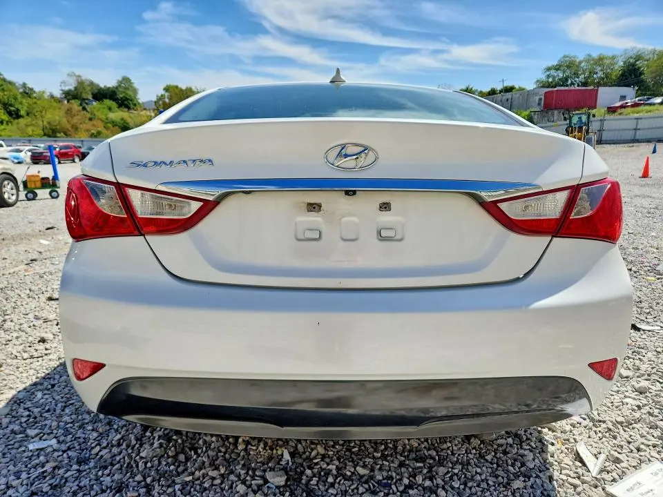 2014 HYUNDAI SONATA GLS  