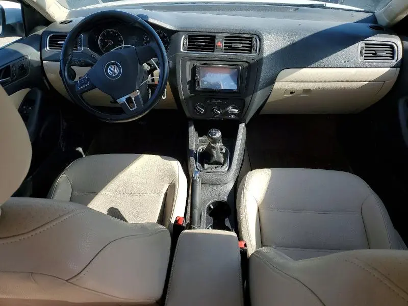 2012 VOLKSWAGEN JETTA SE  