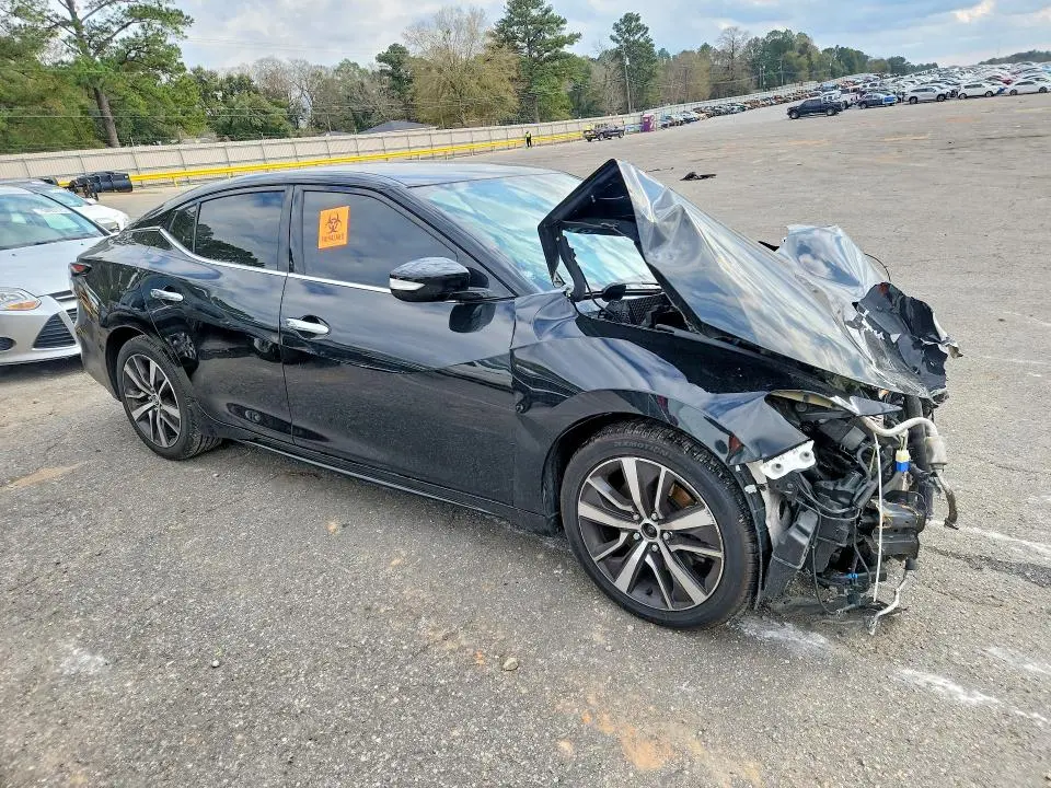 2019 NISSAN MAXIMA S  
