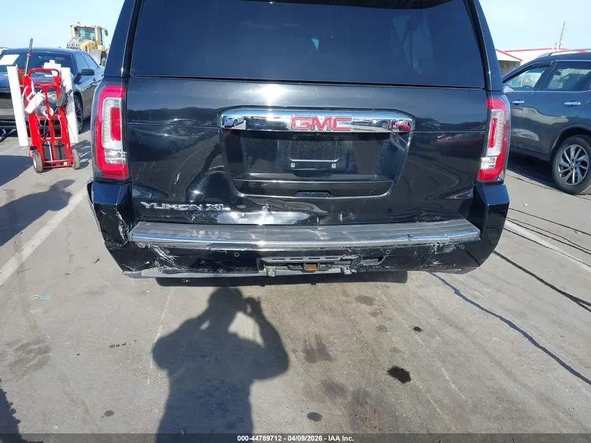 2017 GMC YUKON XL DENALI