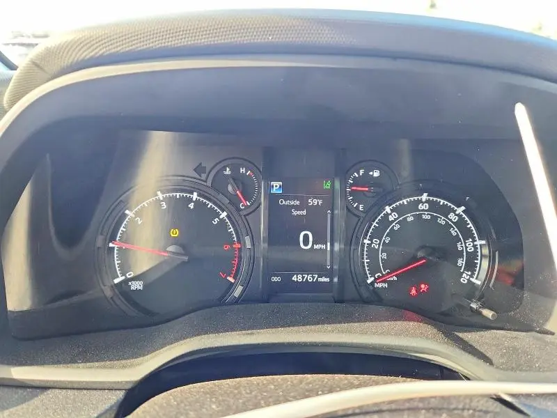 2023 TOYOTA 4RUNNER SR5  