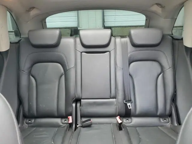 2010 AUDI Q5 PREMIUM PLUS  