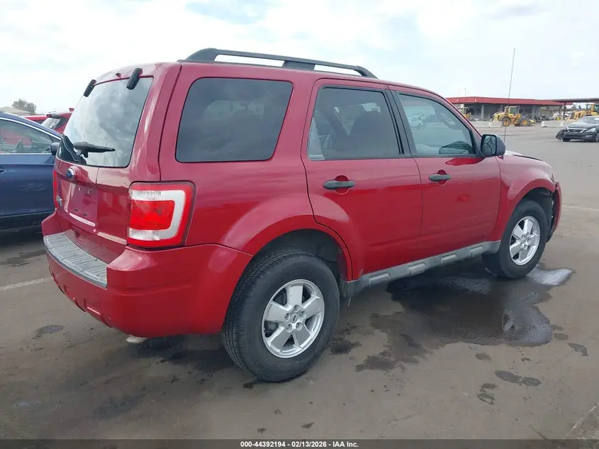 2010 FORD ESCAPE XLT