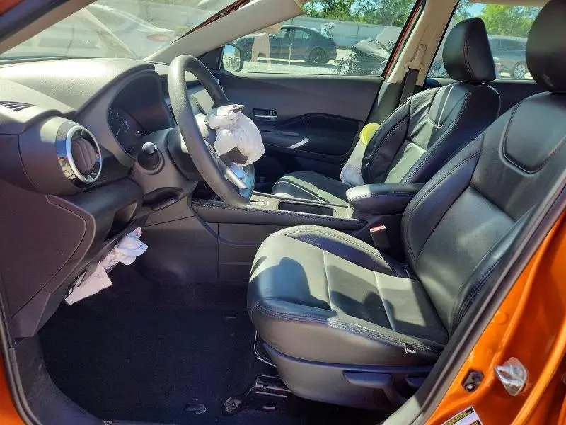 2023 NISSAN KICKS SV  