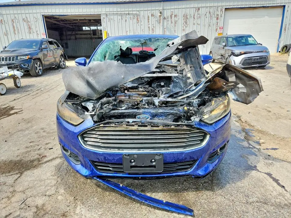 2015 FORD FUSION SE  