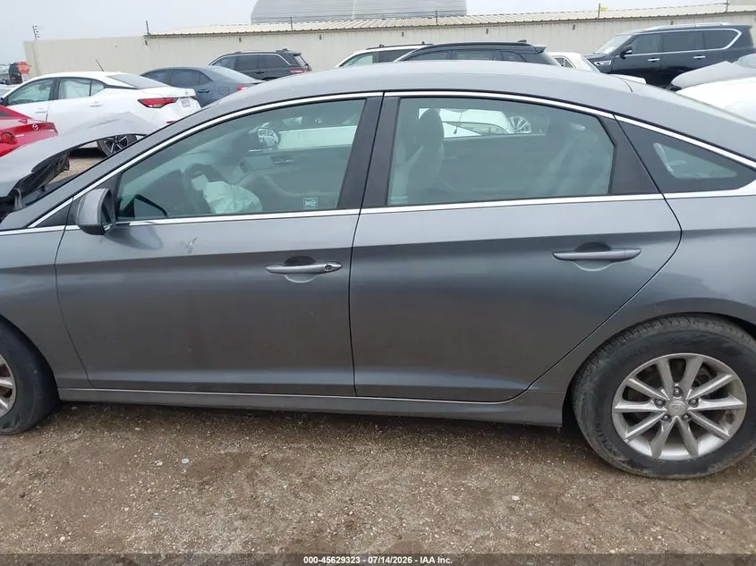 2019 HYUNDAI SONATA SE
