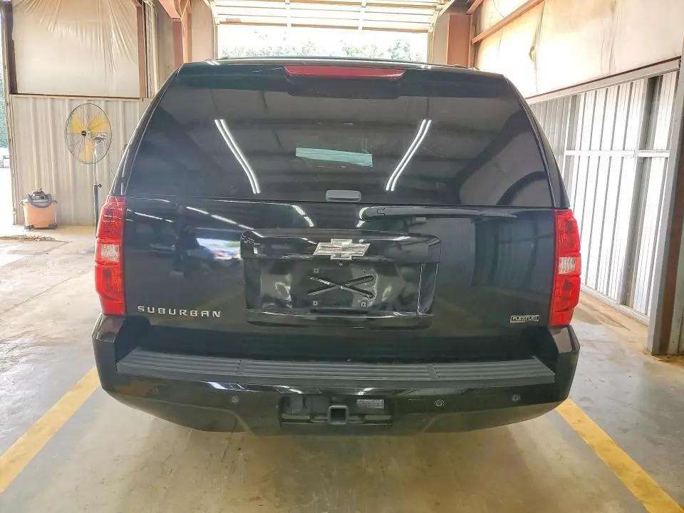 2011 CHEVROLET SUBURBAN K1500 LT  