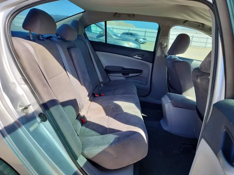 2011 HONDA ACCORD LX  