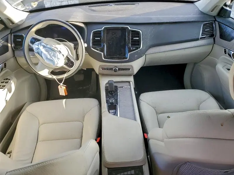 2024 VOLVO XC90 PLUS  