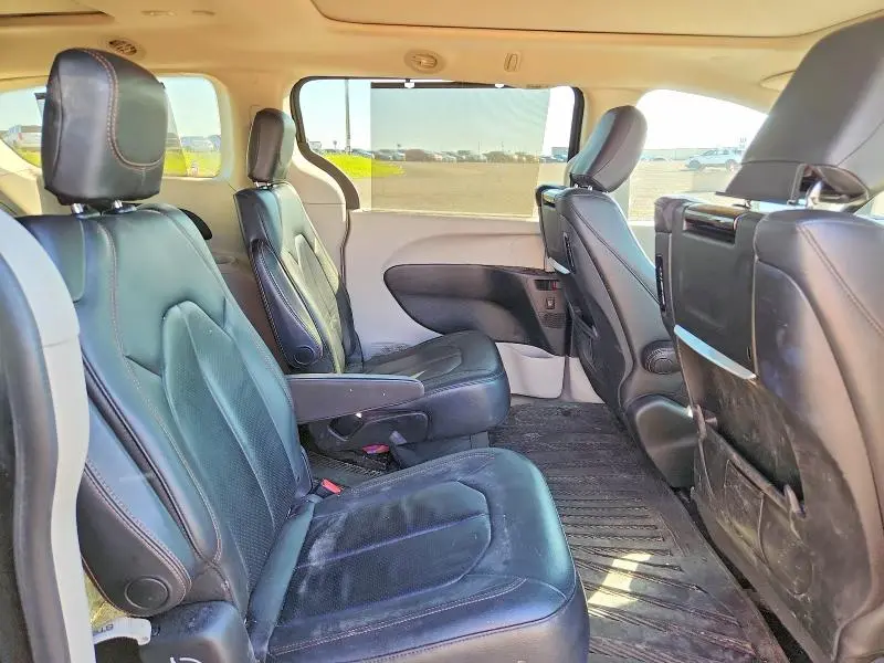 2017 CHRYSLER PACIFICA TOURING L PLUS  