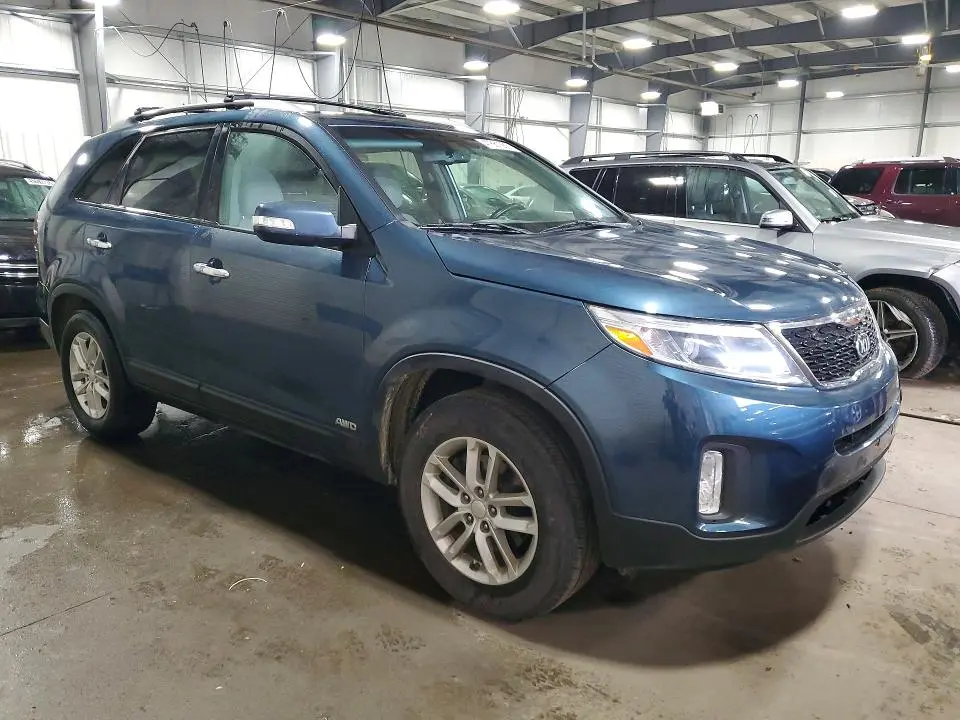 2015 KIA SORENTO LX  