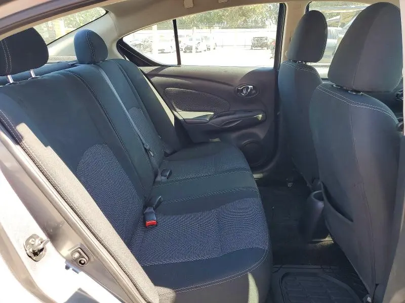 2019 NISSAN VERSA SV  