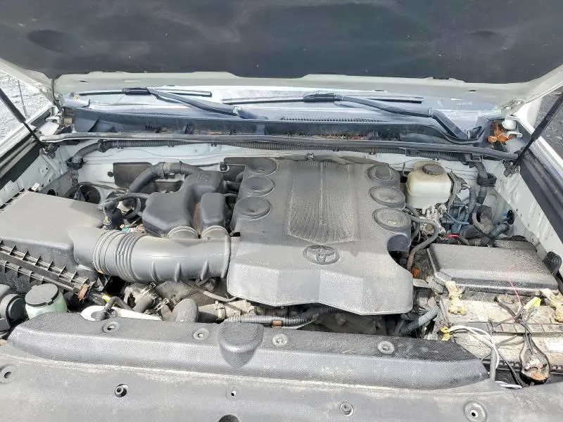 2013 TOYOTA 4RUNNER SR5  
