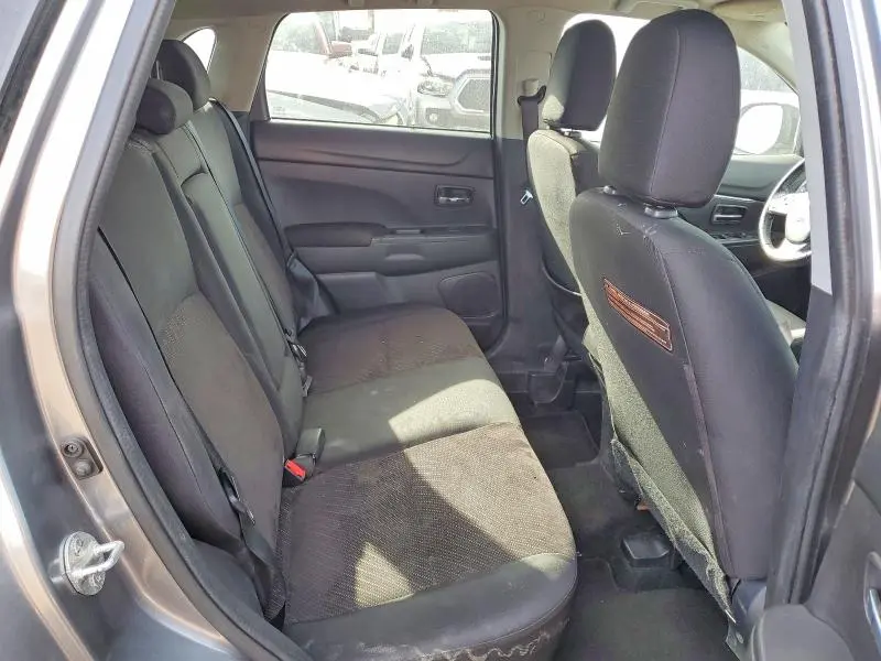 2014 MITSUBISHI OUTLANDER SE  