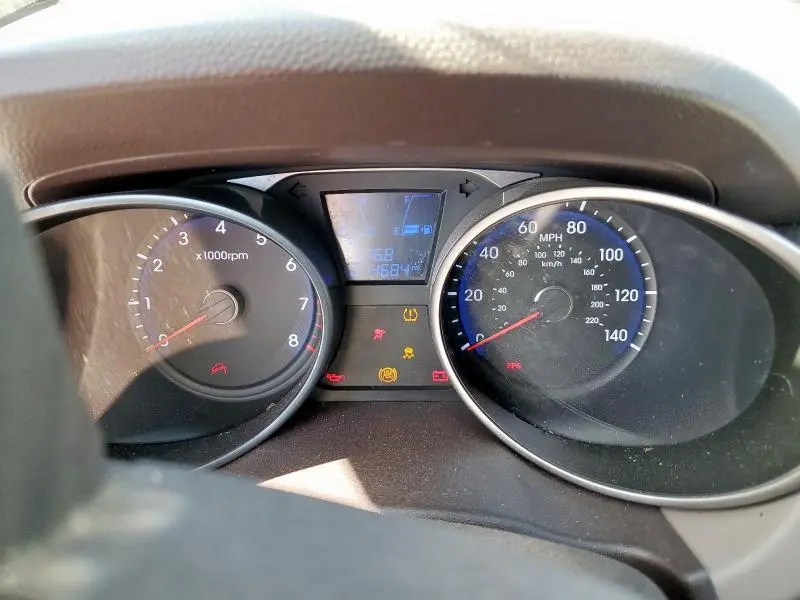 2011 HYUNDAI TUCSON GLS  