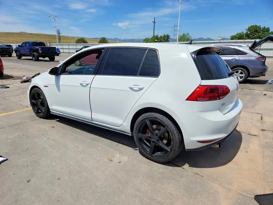 2015 VOLKSWAGEN GTI   