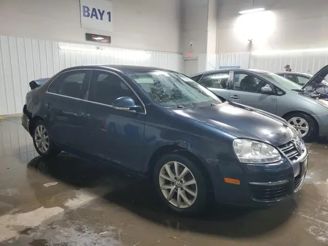 2010 VOLKSWAGEN JETTA SE  