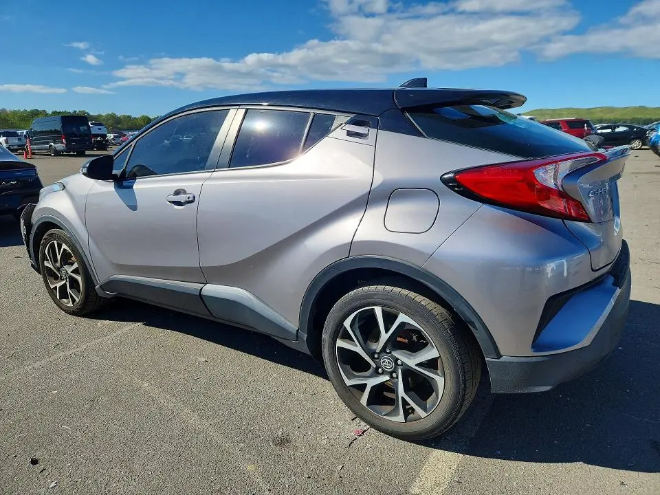 2019 TOYOTA C-HR XLE  
