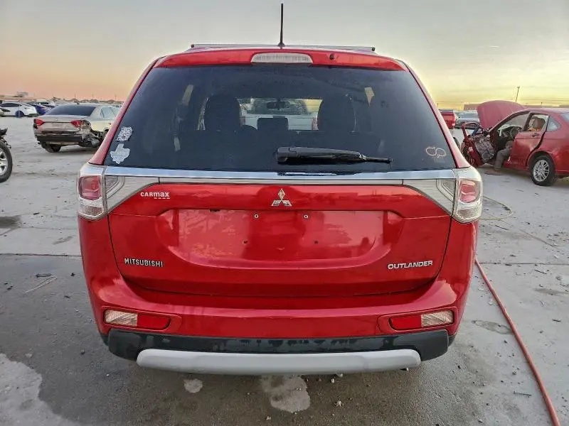2015 MITSUBISHI OUTLANDER SE  