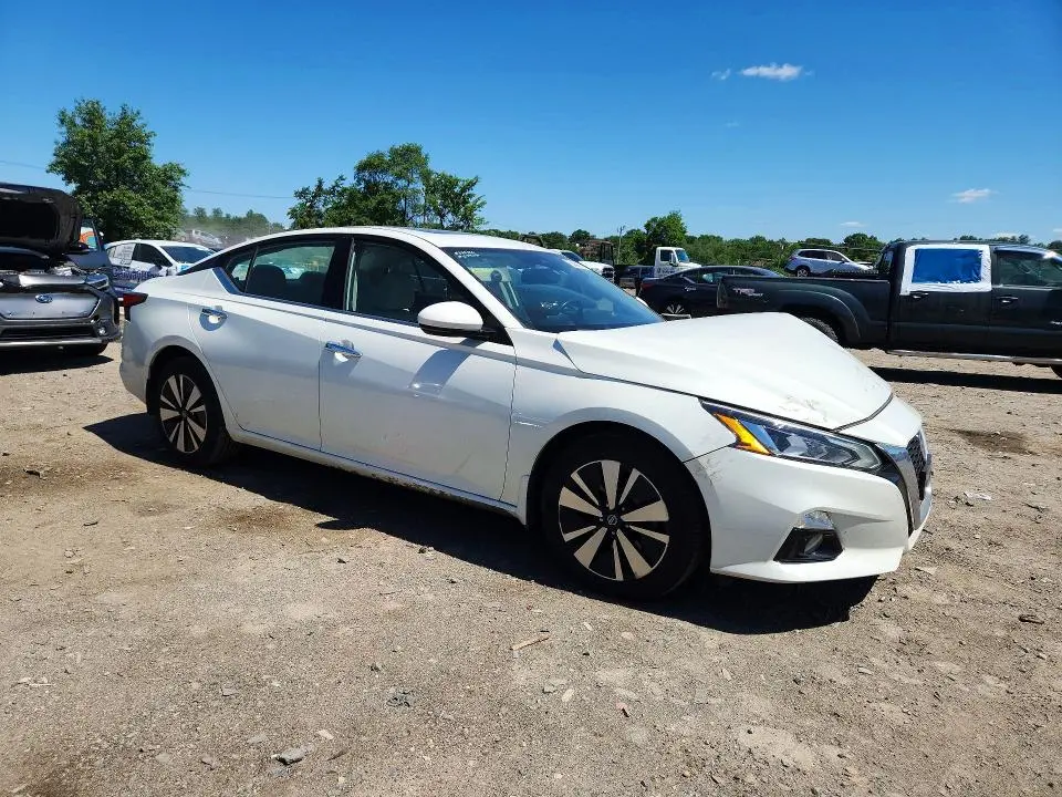 2019 NISSAN ALTIMA SV  