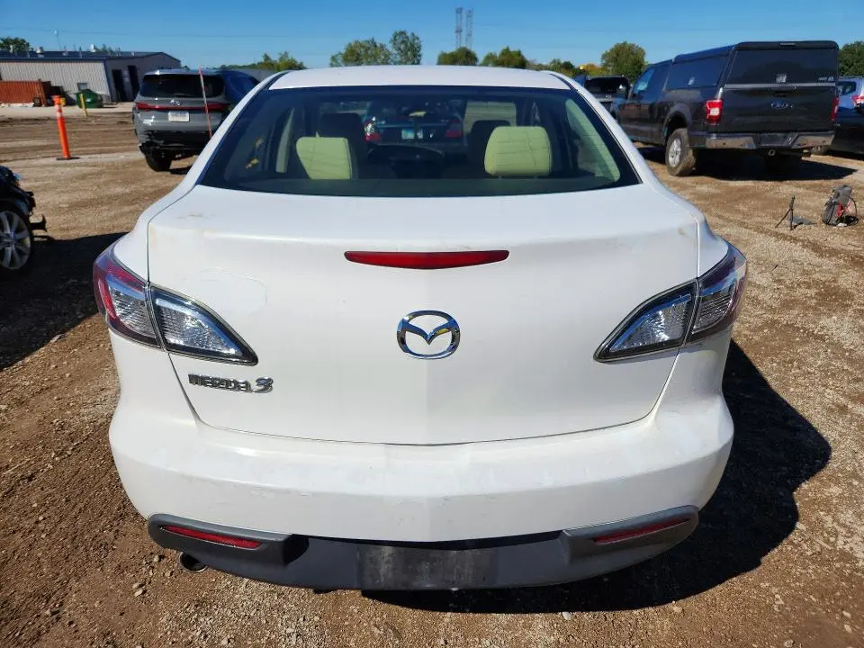 2010 MAZDA 3 I  
